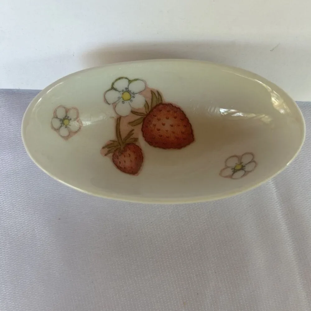 Crate & Barrel Strawberry Oval Dipping Bowl Ceramic Appetizer Dish